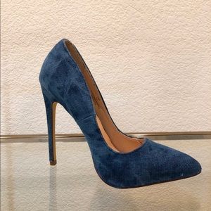 Size 7 denim blue heels
